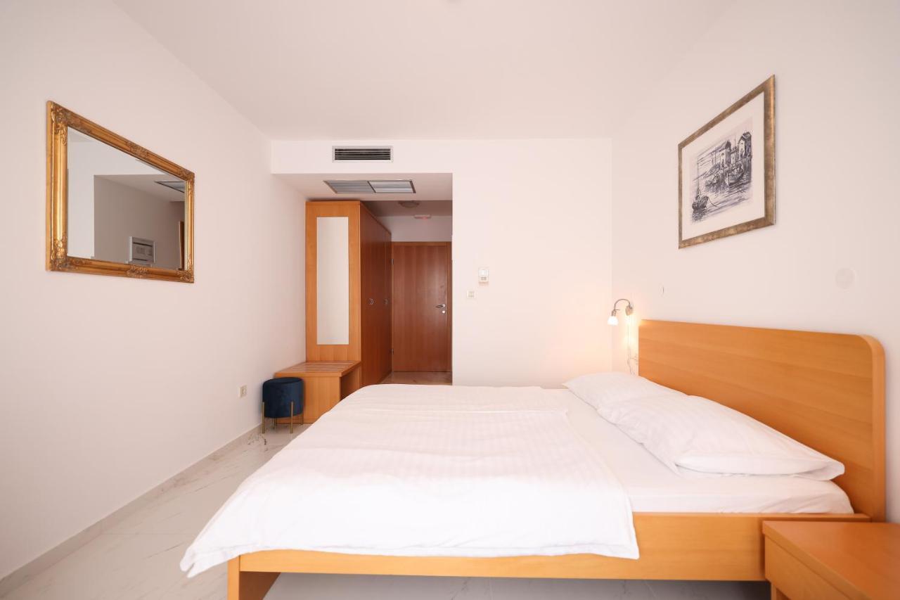 Depadansa Hotel Lucija*** Posedarje Esterno foto
