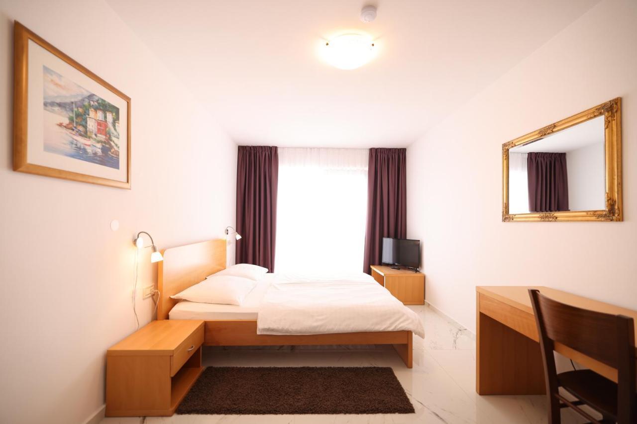 Depadansa Hotel Lucija*** Posedarje Esterno foto
