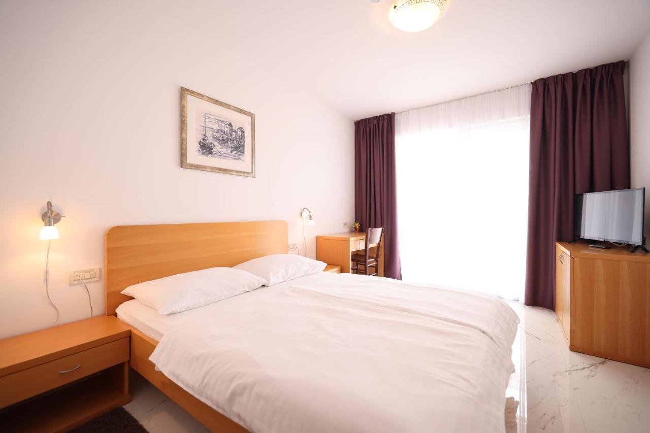 Depadansa Hotel Lucija*** Posedarje Esterno foto